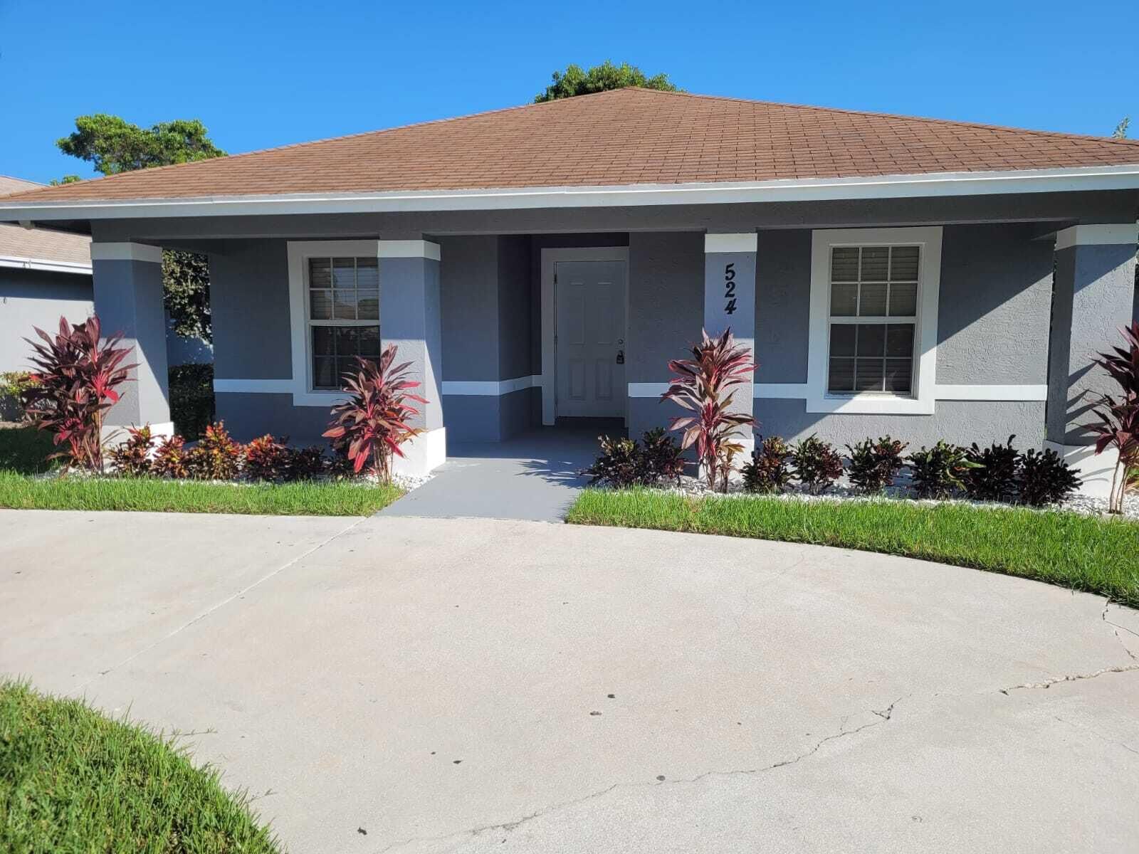 Property Photo: 524 Southridge Road FL 33444
