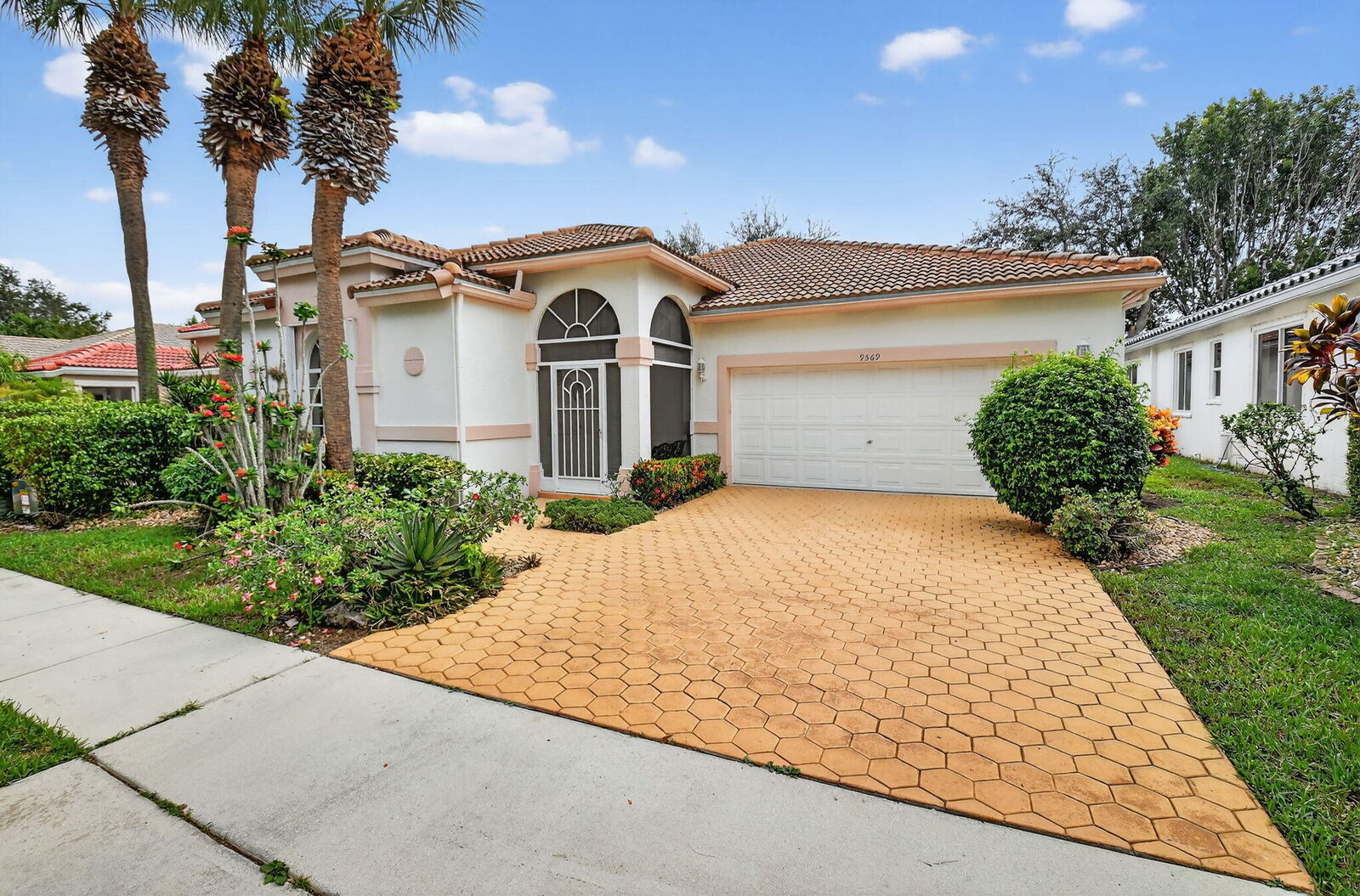 Property Photo:  9569 Arbor View Drive N  FL 33437 