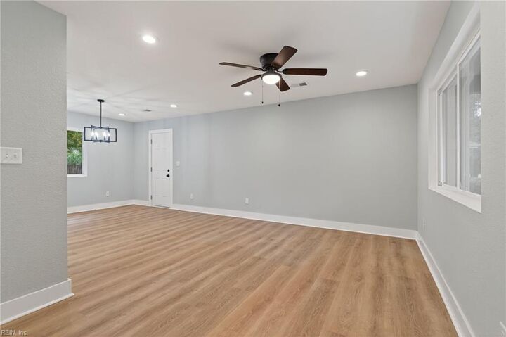 Property Photo:  508 Kirkwood Ln  VA 23452 