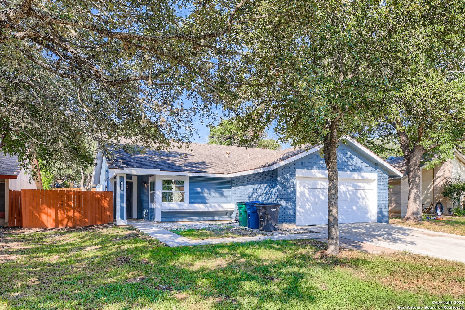 Property Photo:  16543 Twin Fox  TX 78247 