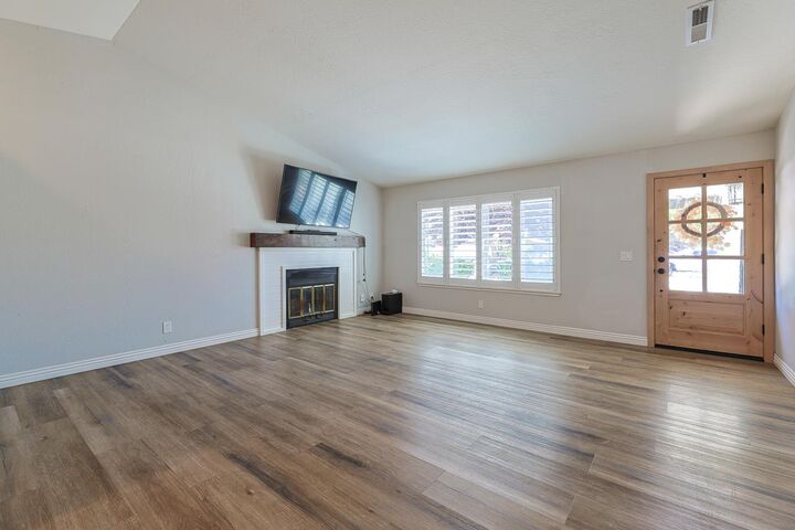 Property Photo:  544 Saint George  CA 93905 