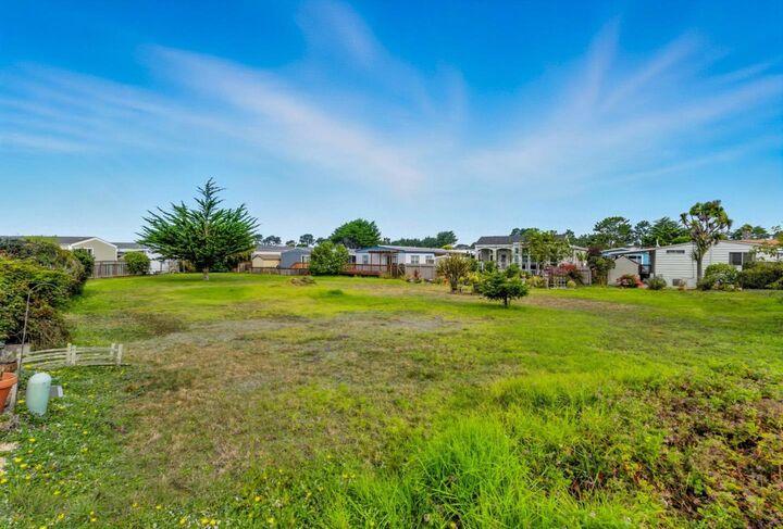 Property Photo: 84 Creekside 84 CA 94019