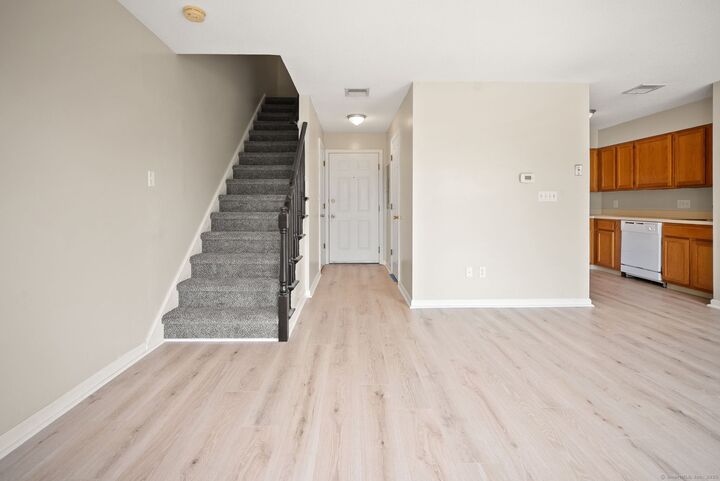 Property Photo:  219 South Broad Street Apt N205  CT 06450 