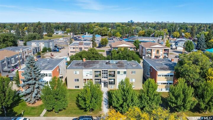 Property Photo: 605 Wilson Crescent 11 SK S7J 2M2