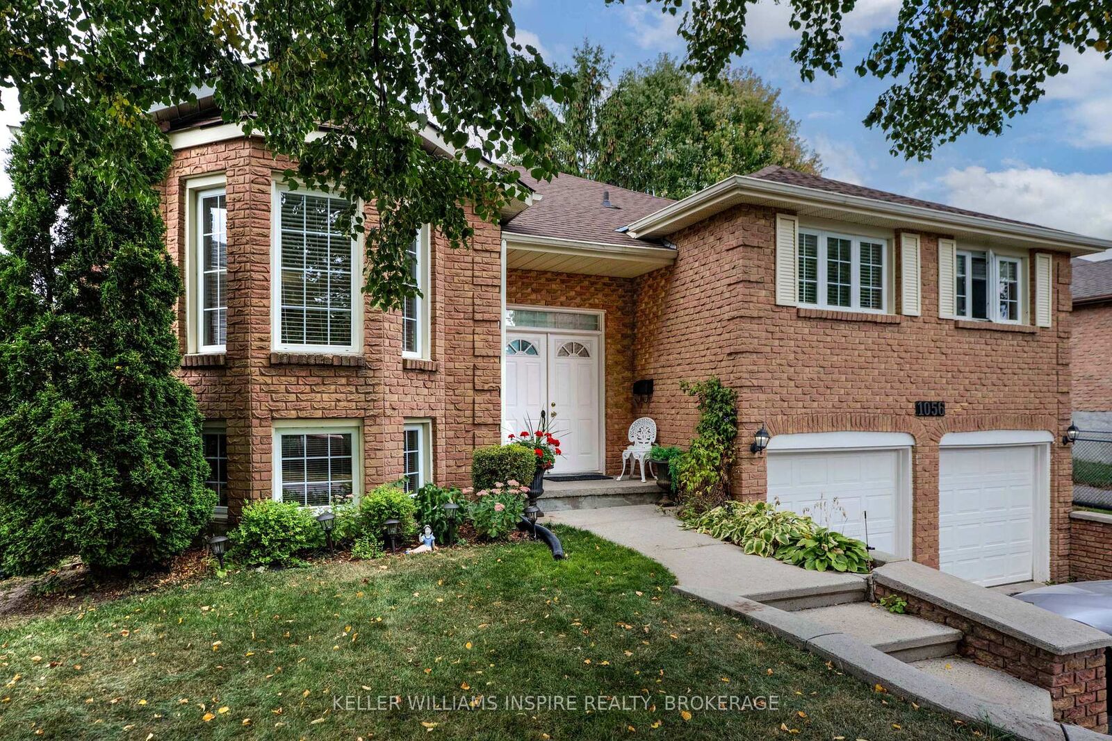 Property Photo: 1056 Palmerston Crescent ON K7P 2P5