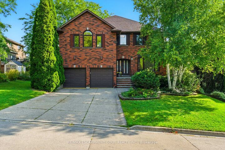 6 Renata Court  Hamilton ON L9H 6X1 photo