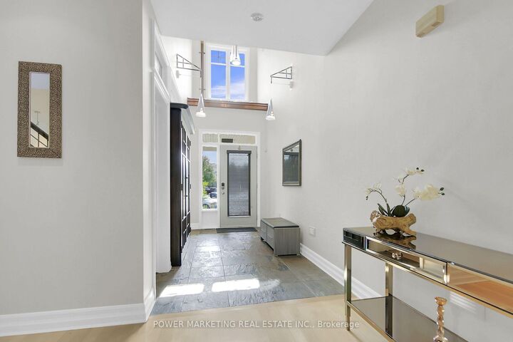 Property Photo: 15 Marwood Court ON K2J 5G1
