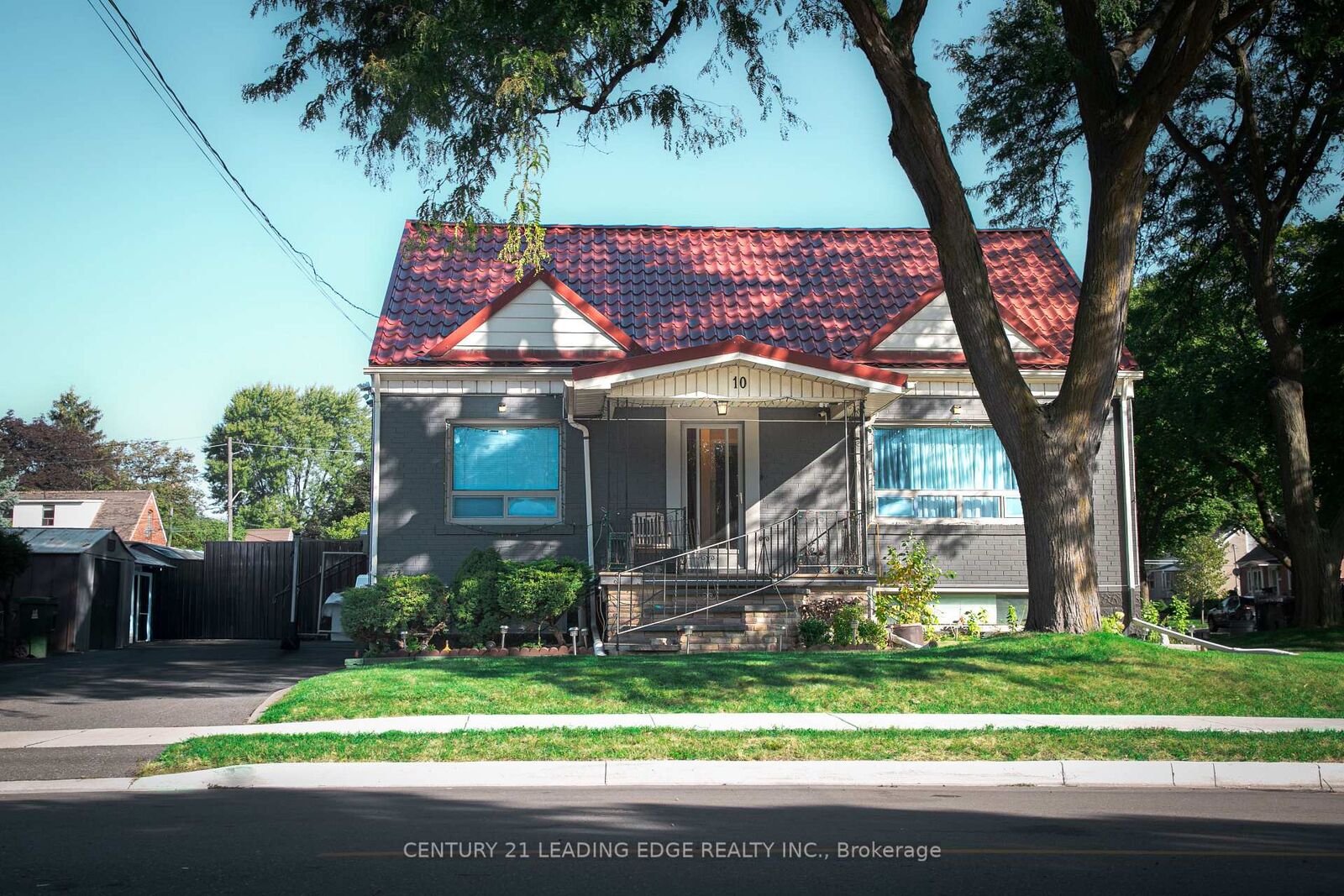 Property Photo: 10 Yvonne Avenue ON M3L 1C7