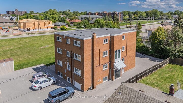 Property Photo:  30 Cunningham Street  ON L2V 3K8 