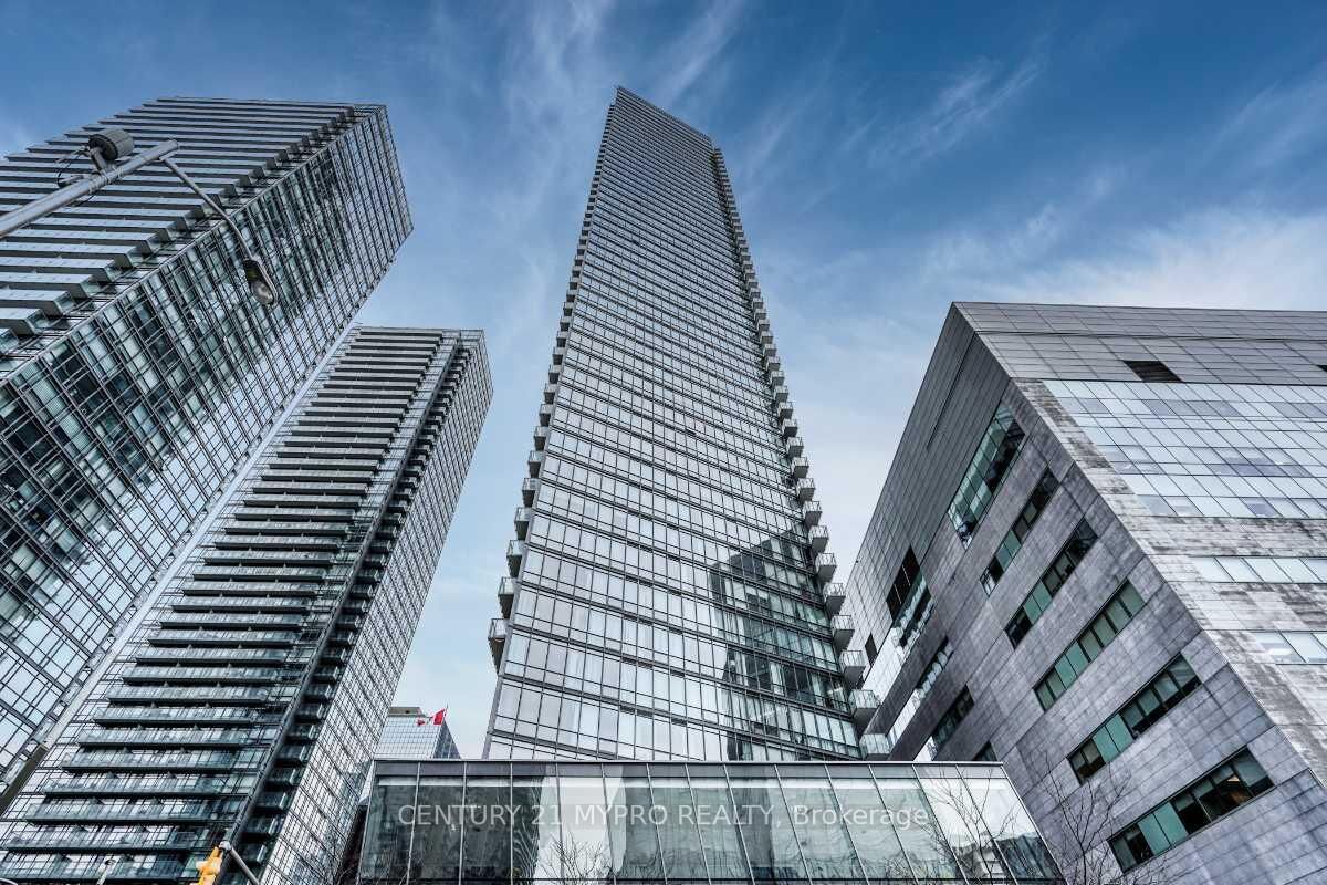 Photo de la propriété:  832 Bay Street 2810  ON M5S 1Z6 