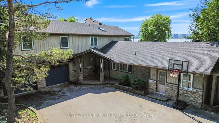 Property Photo:  58 White Oaks Road  ON L4N 4B9 