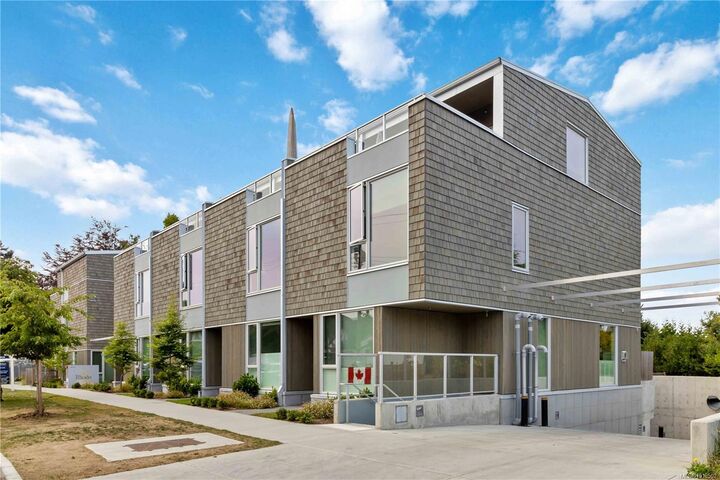 Property Photo:  1720 Fairfield Rd 121  BC V8S 1G3 