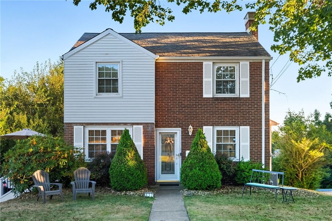 Property Photo: 632 Lochinvar Dr PA 15237