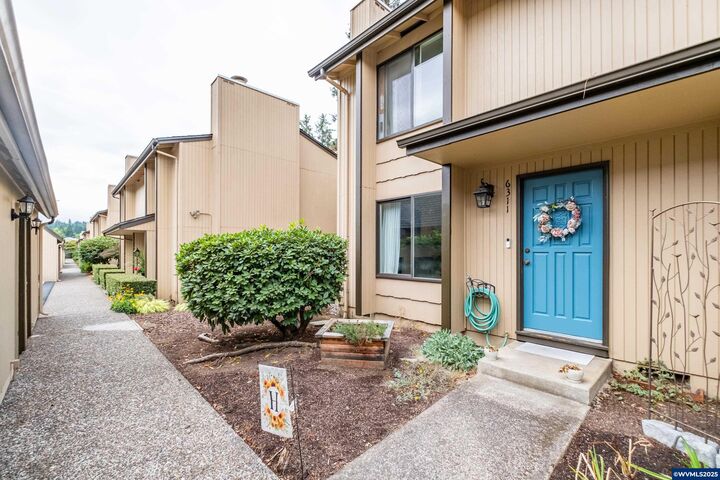 Property Photo:  6311 Fairway Av SE  OR 97306 