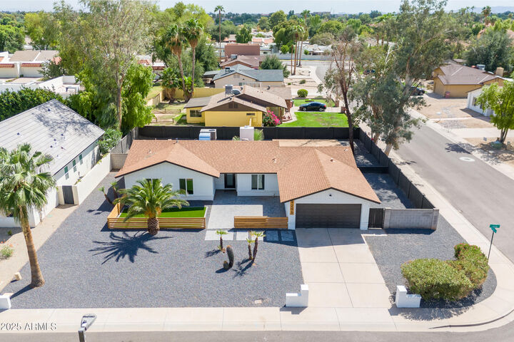 Property Photo:  9205 E Laurel Lane  AZ 85260 