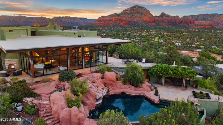 Property Photo:  3211 Calle Del Montana --  AZ 86336 