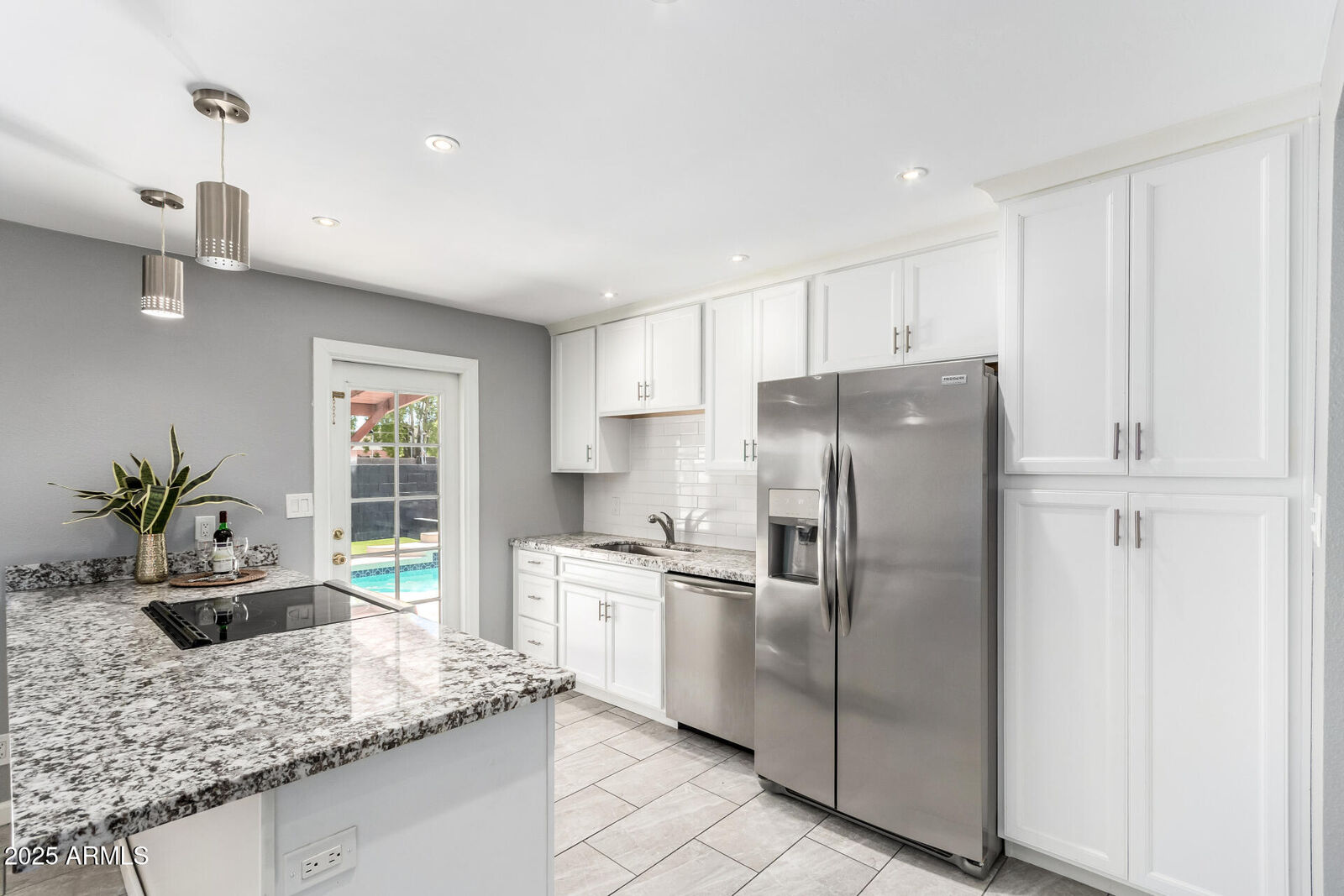 Property Photo:  1711 S Hardy Drive  AZ 85281 