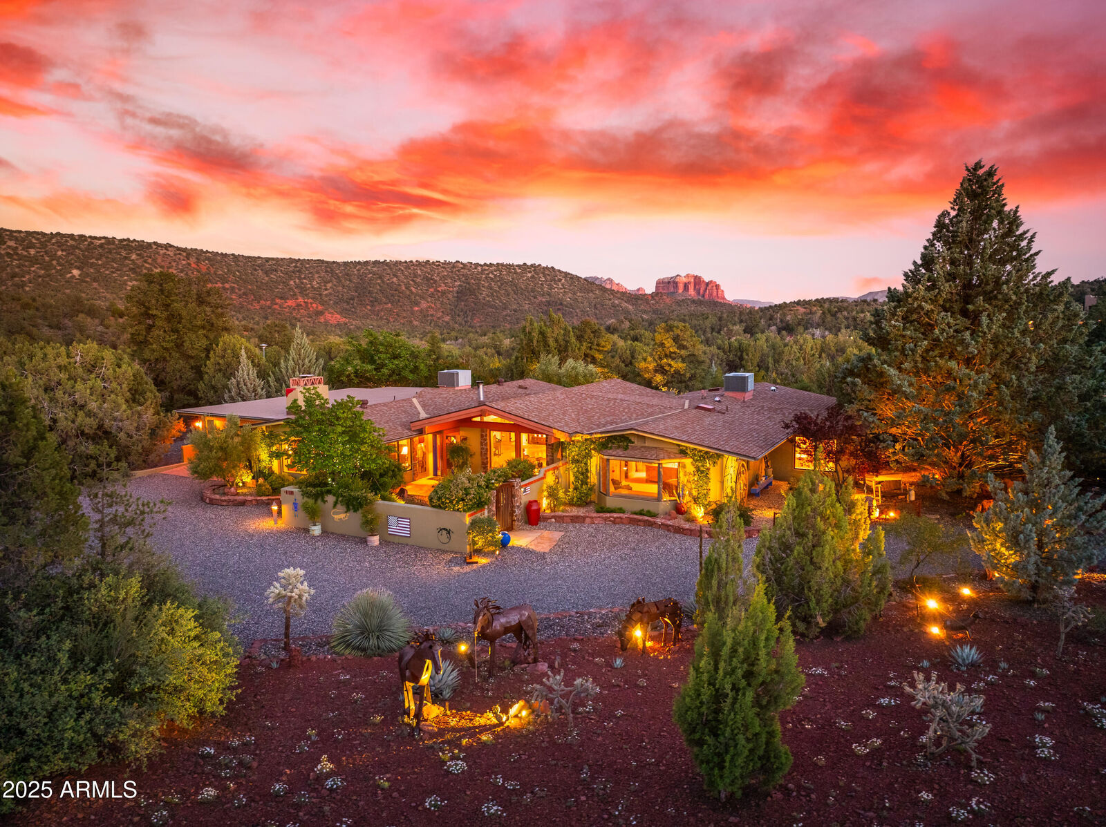 Property Photo:  550 El Camino Road  AZ 86336 