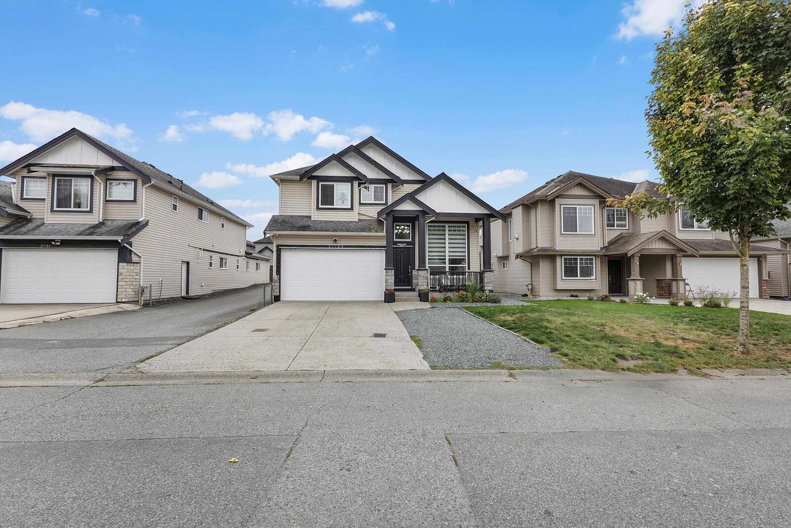 Property Photo:  27708 Lantern Avenue  BC V4X 2S9 