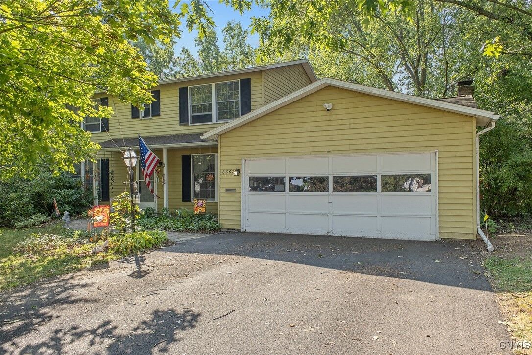 Property Photo: 6867 Thomas Drive NY 13088