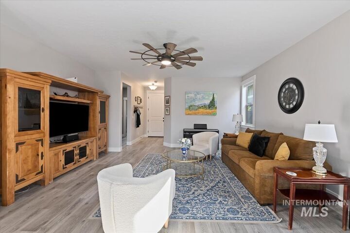 Property Photo:  5933 W Daphne Dr  ID 83646 