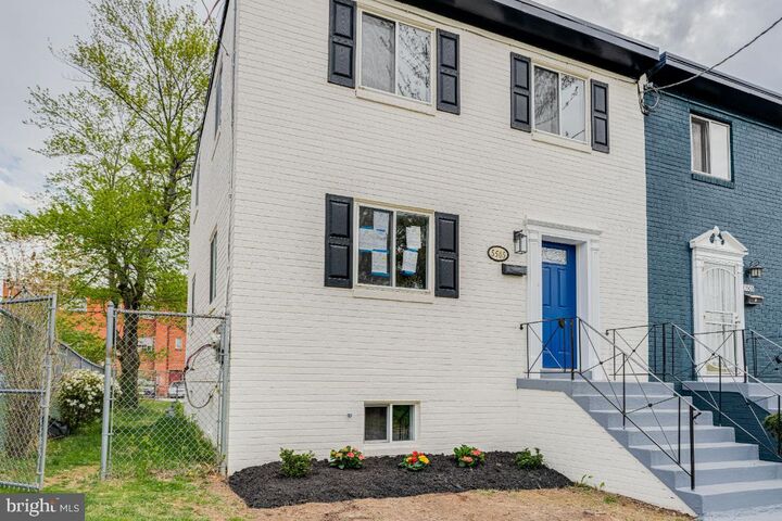 Property Photo:  5505 Hayes Street NE  DC 20019 