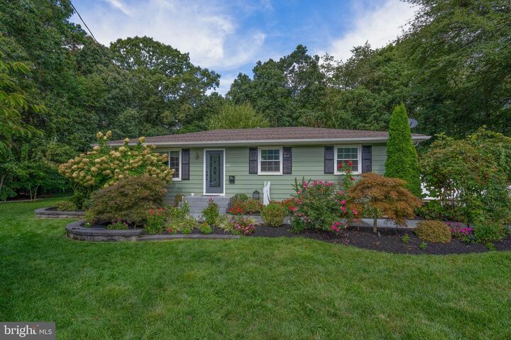 Property Photo:  111 Earl Avenue  NJ 08028 