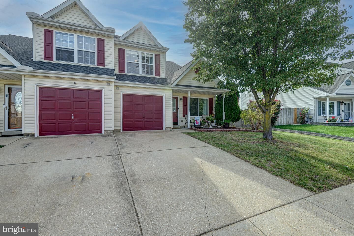 Property Photo:  6 Kimberly Drive  DE 19709 