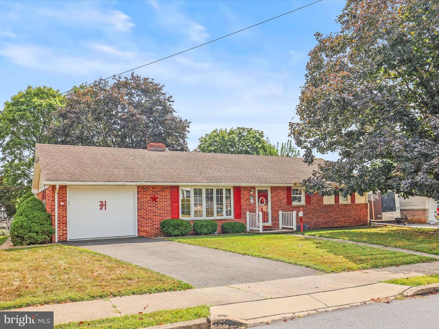 Property Photo:  452 Fitzpatrick Lane  PA 17406 