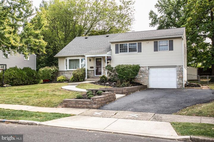 Property Photo:  340 Central Drive  PA 19446 