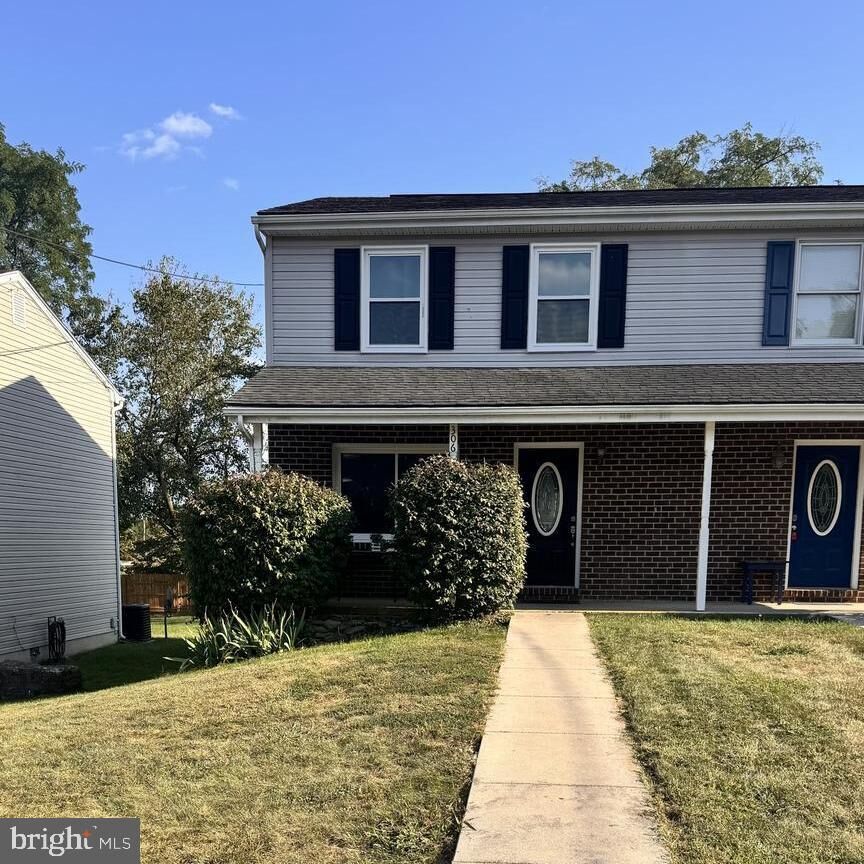 Property Photo:  306 E 12th Avenue B  WV 25438 