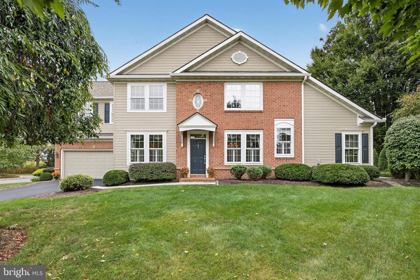 Property Photo:  30 Farmview Lane  PA 17543 