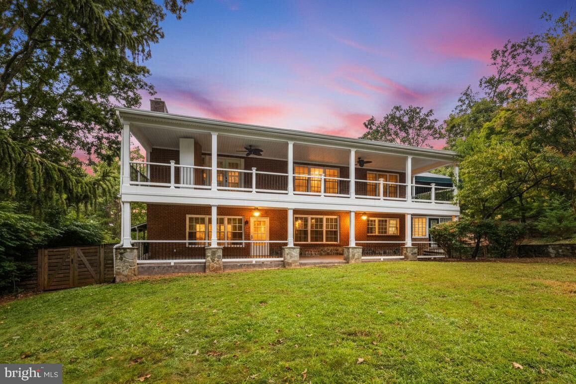 Property Photo:  45545 Lakeside Drive  VA 20165 