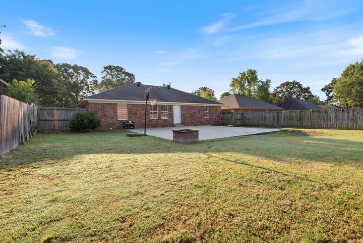 Property Photo: 2315 Rainbow Drive AR 72032