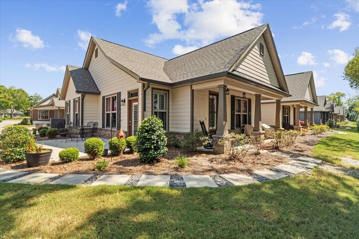 Property Photo: 258 Camden Way GA 30721