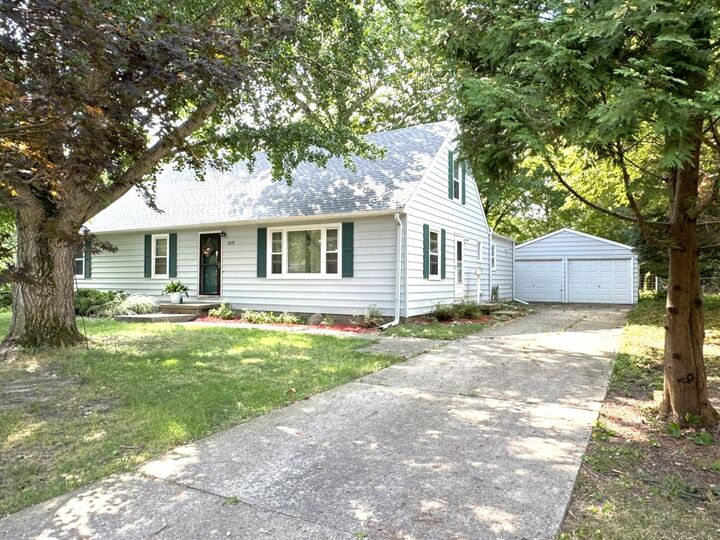 1219 Wisconsin Avenue  Ames IA 50014 photo