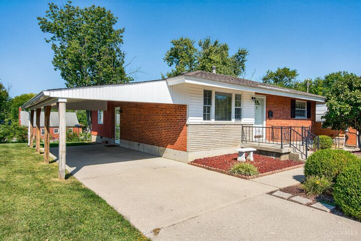 Property Photo:  4051 Beavercreek Circle  OH 45241 