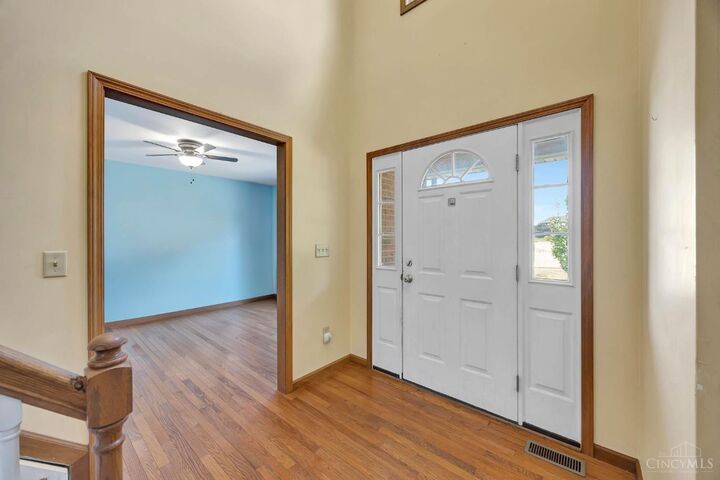 Property Photo:  4 Olde Stone Court  OH 45056 