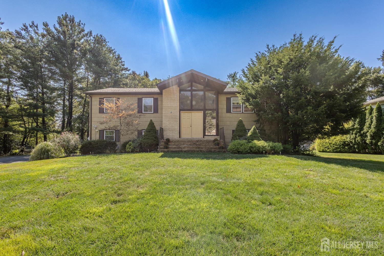 Property Photo:  2 Candle Lane  NJ 08816 