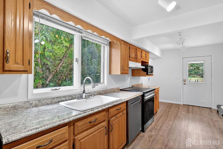 Property Photo:  675 Plainfield Avenue  NJ 07922 