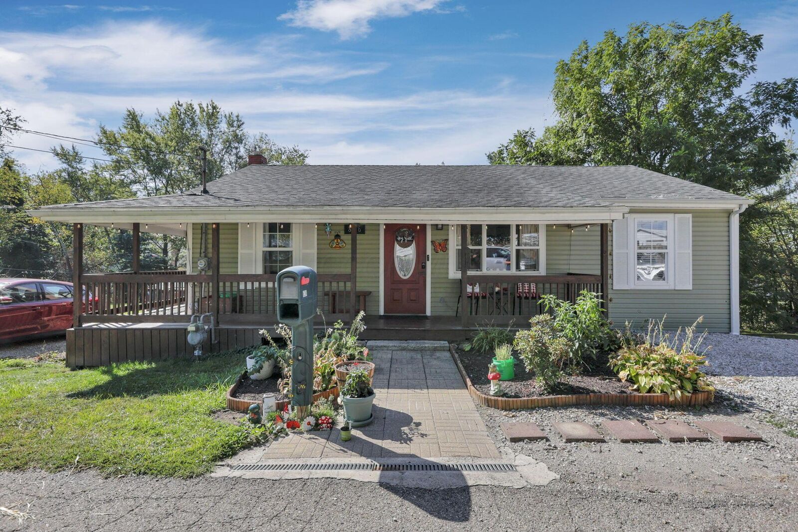 Property Photo:  836 Johnson Avenue  OH 43764 