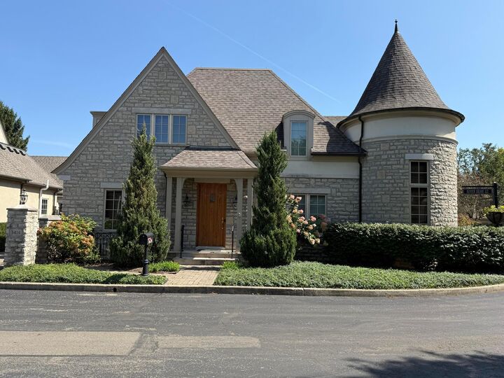 3414 Loire Lane  Columbus OH 43221 photo