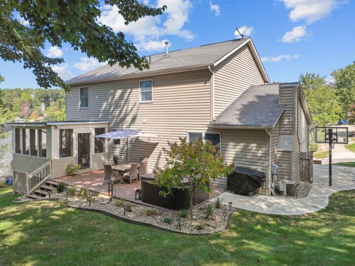 Property Photo:  1903 Willow Ridge Drive  OH 43056 