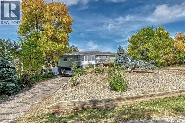 70 Peter Avenue  Lumsden SK S0G 3C0 photo