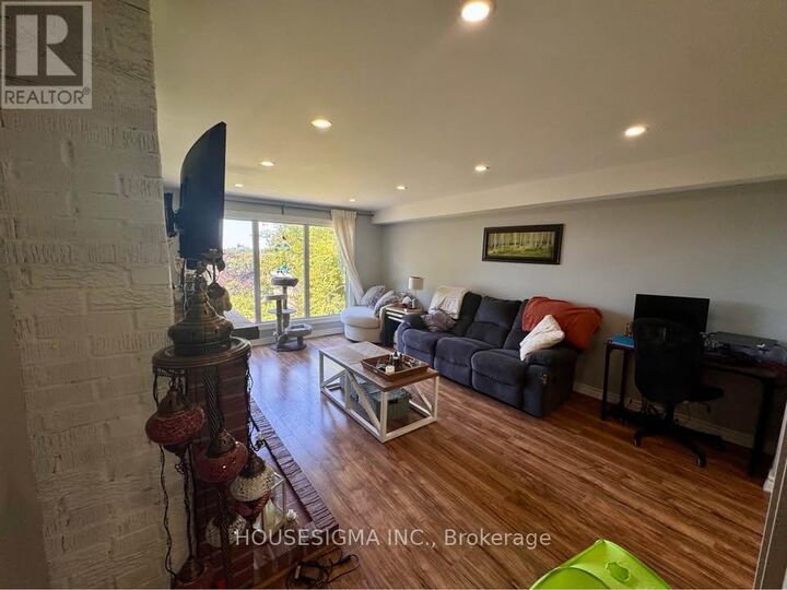 Property Photo: 116 Grandview Street South ON L1H 7C4
