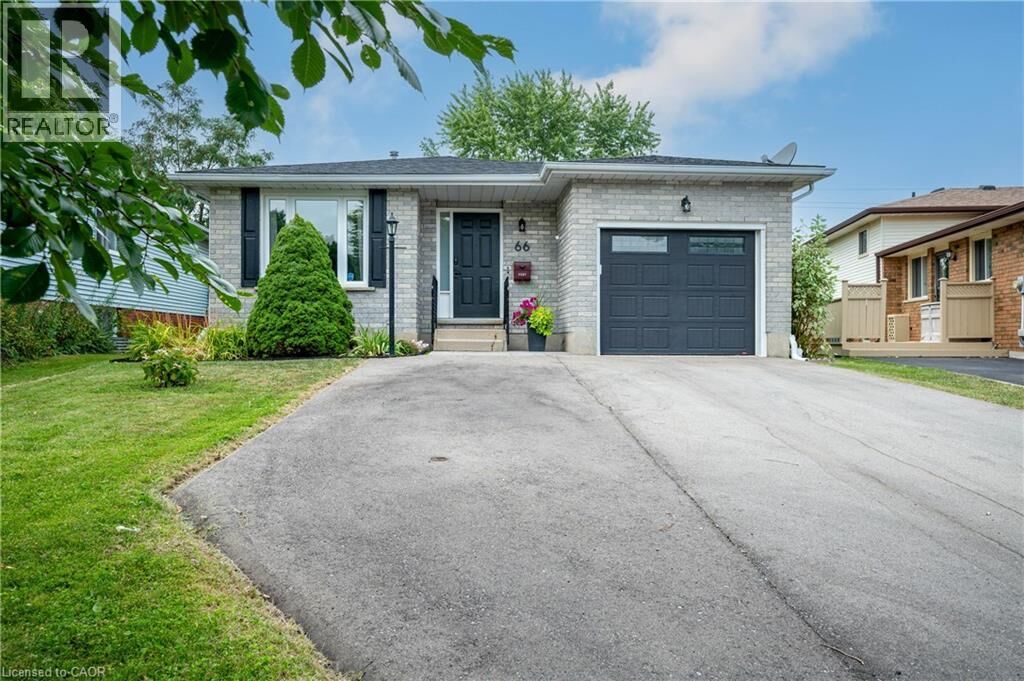 Photo de la propriété: 66 High Acres Crescent ON N2N 2S4