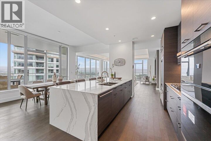 Property Photo:  1181 Sunset Drive 2701  BC V1Y 0J4 
