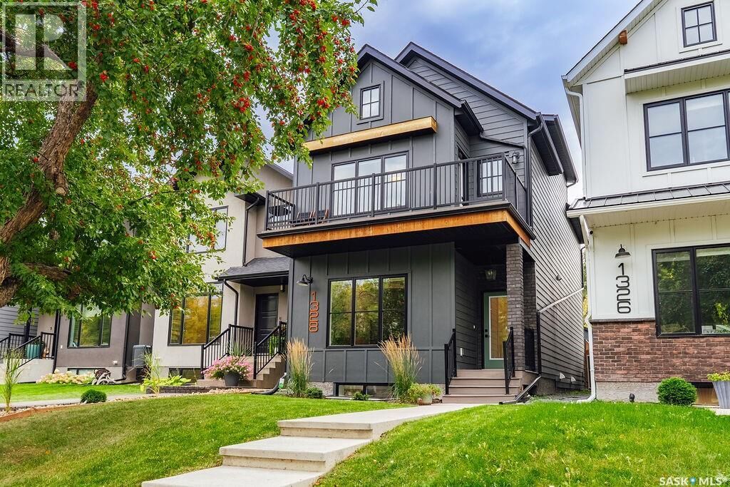 Property Photo: 1328 Colony Street E SK S7N 0S7
