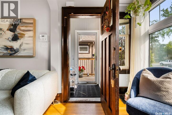 Property Photo:  2054 Pasqua Street  SK S4T 4L9 