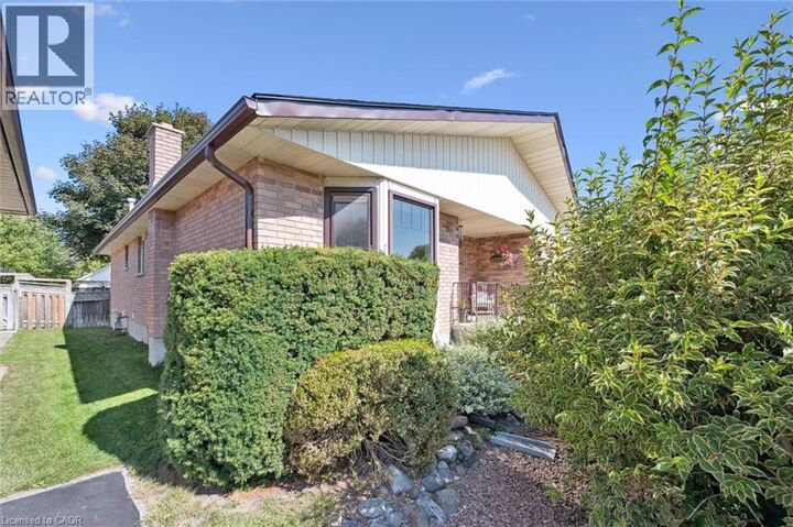 Property Photo:  322 Conservation Drive  ON N2V 1V3 
